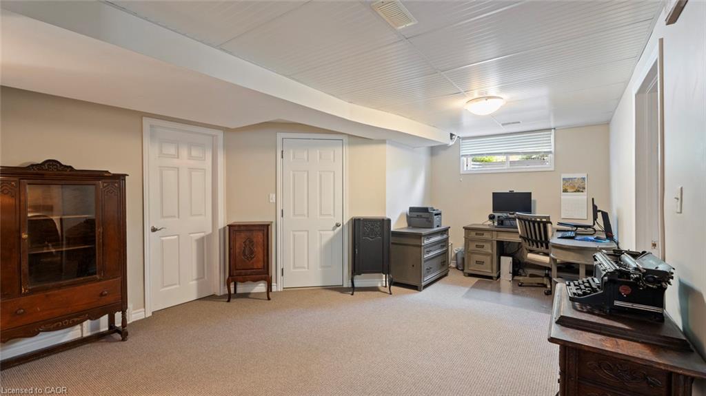 2 Hunter Drive S Property Photo 24