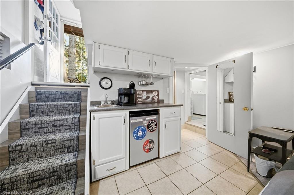 13 Forest Road Property Photo 22