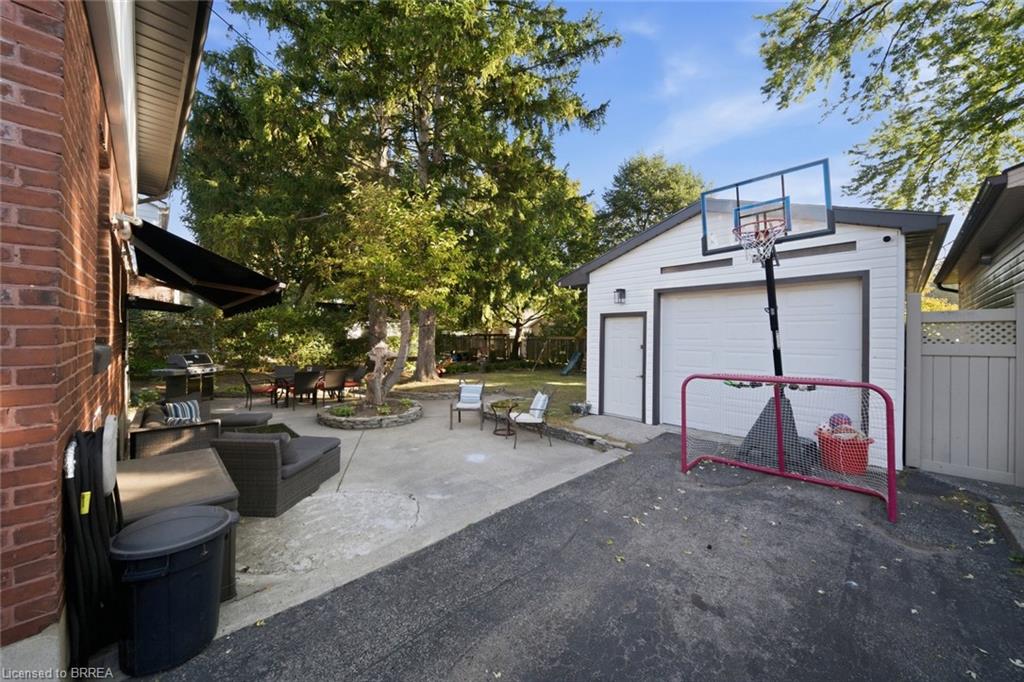 13 Forest Road Property Photo 34