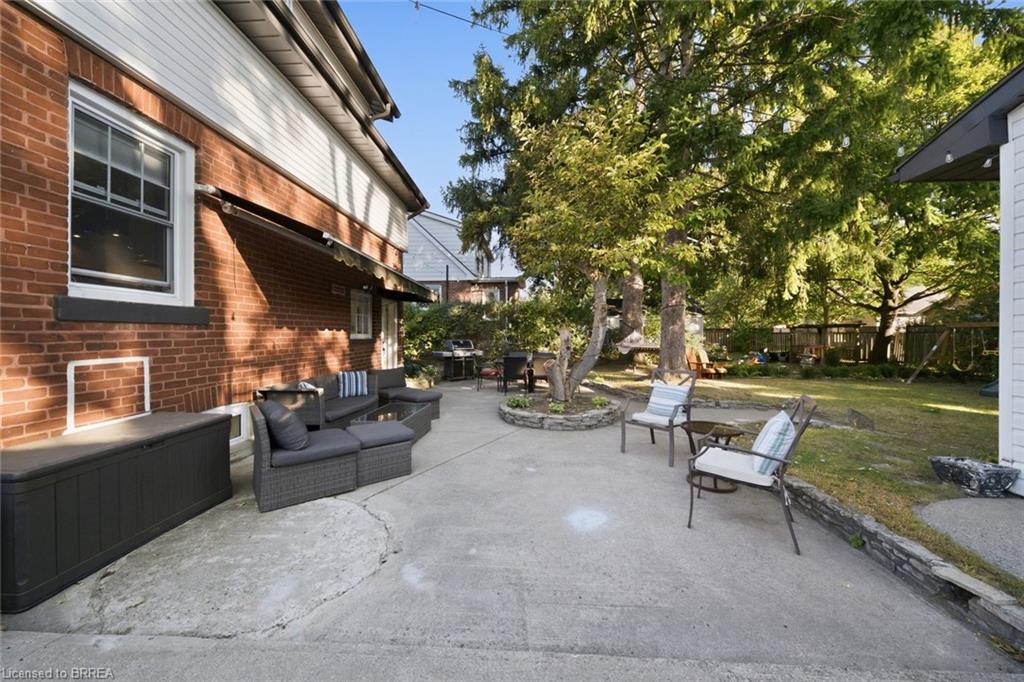 13 Forest Road Property Photo 35