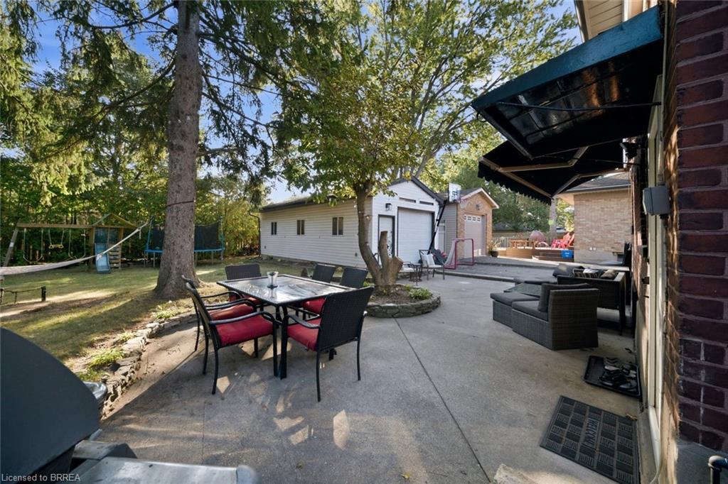13 Forest Road Property Photo 39
