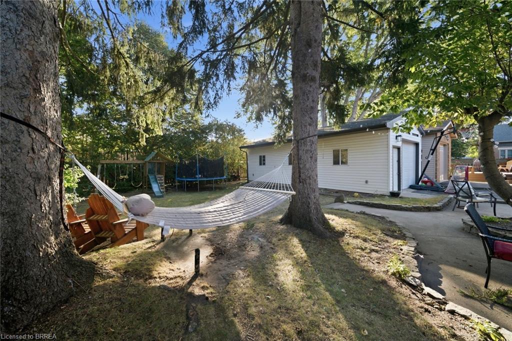 13 Forest Road Property Photo 41
