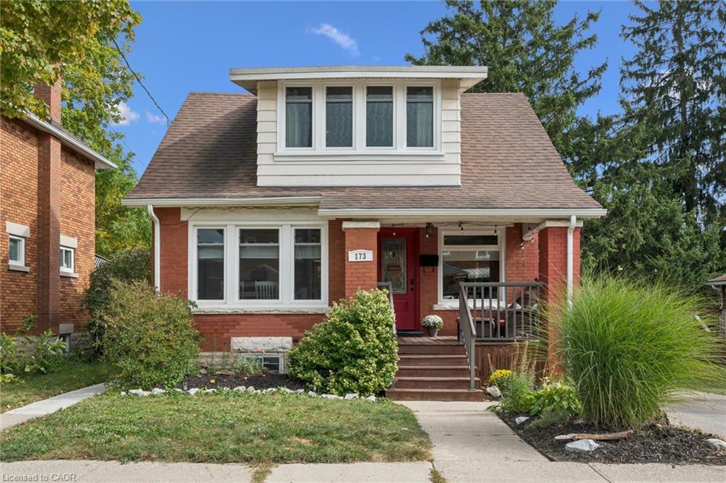 173 Cedar Street S Property Photo 1