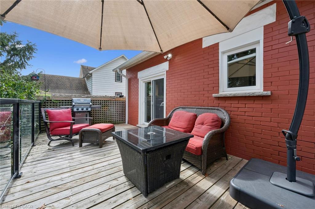 173 Cedar Street S Property Photo 28