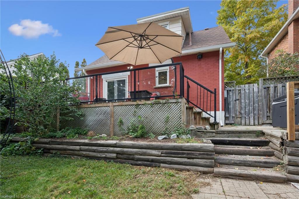 173 Cedar Street S Property Photo 34