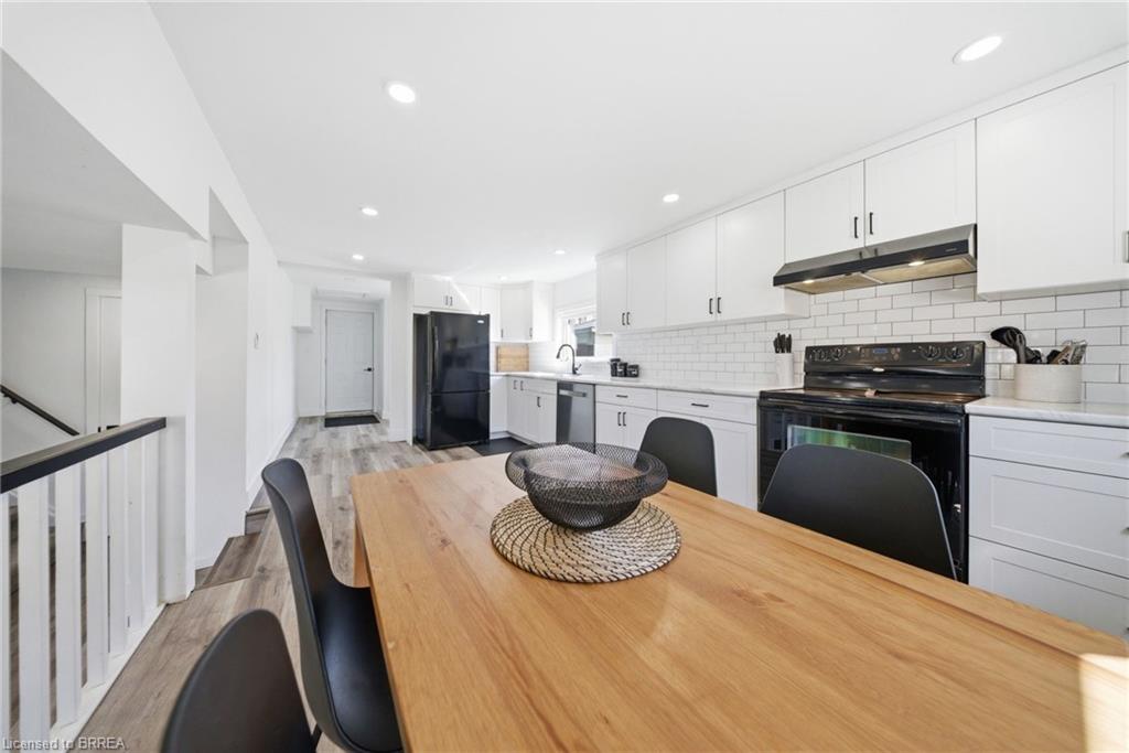 2500 Pinegrove Road Property Photo 16