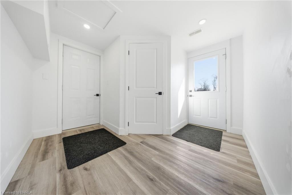 2500 Pinegrove Road Property Photo 19