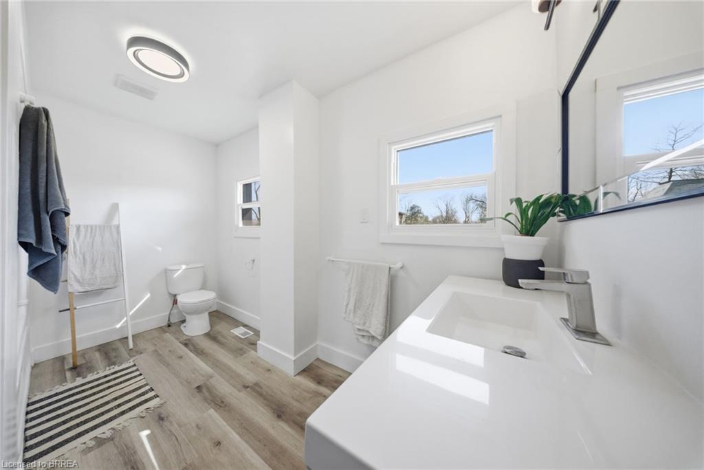 2500 Pinegrove Road Property Photo 27