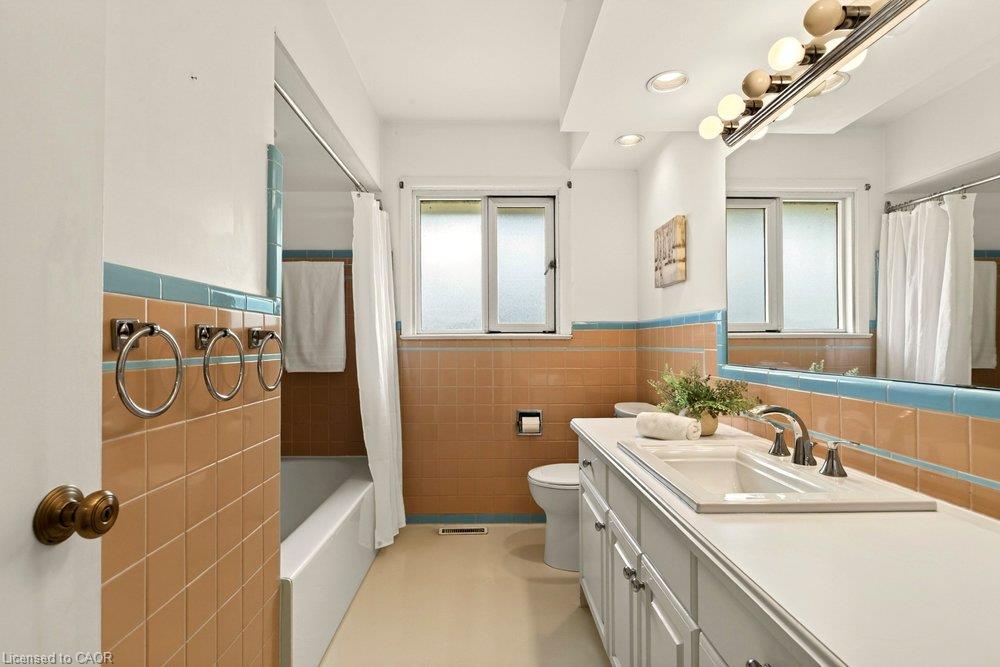 970 Danforth Avenue Property Photo 20