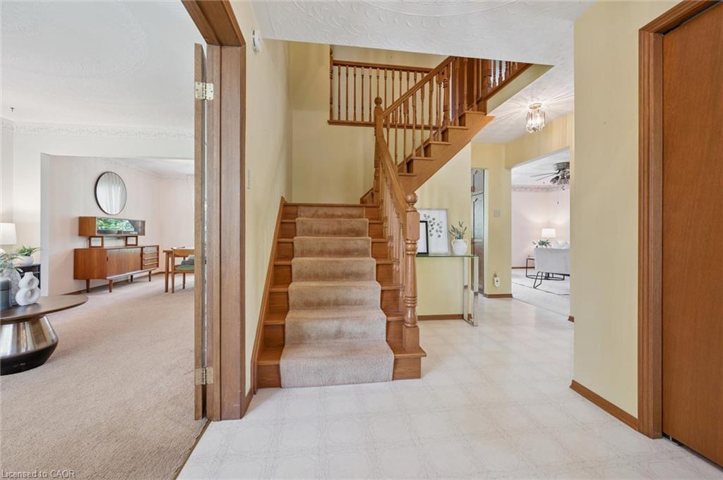 42 Mitton Place Property Photo 6