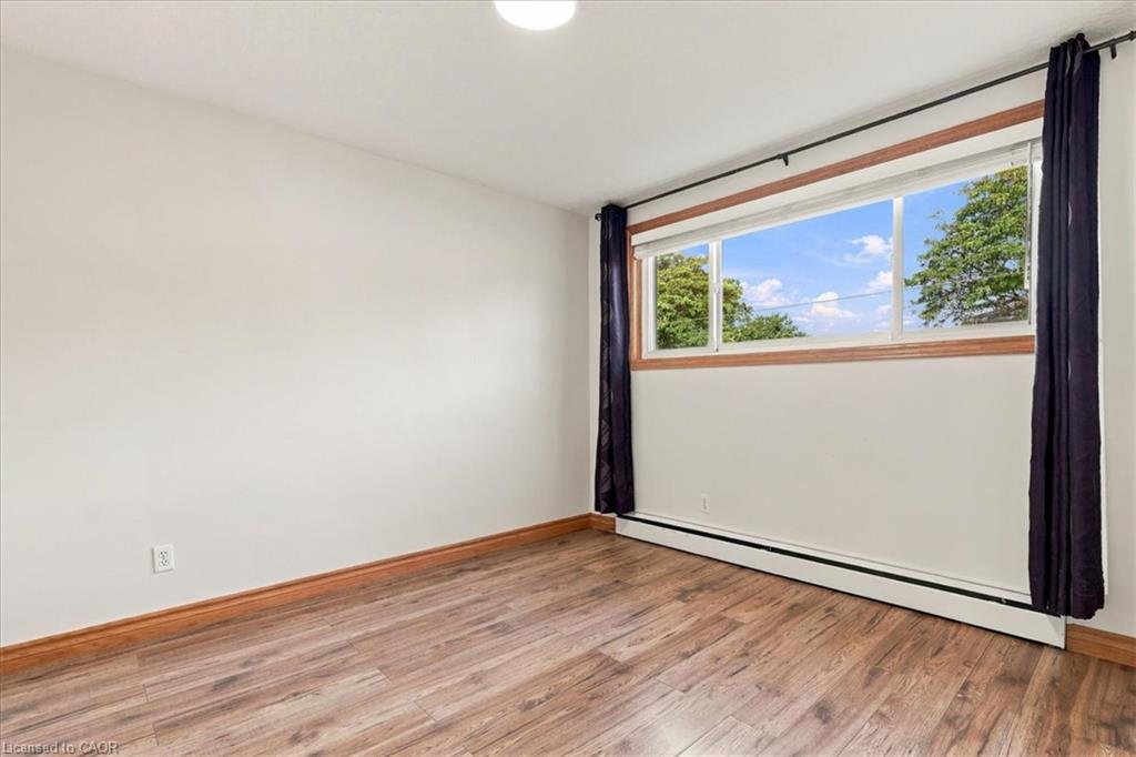 115 Roxborough Avenue Property Photo 29