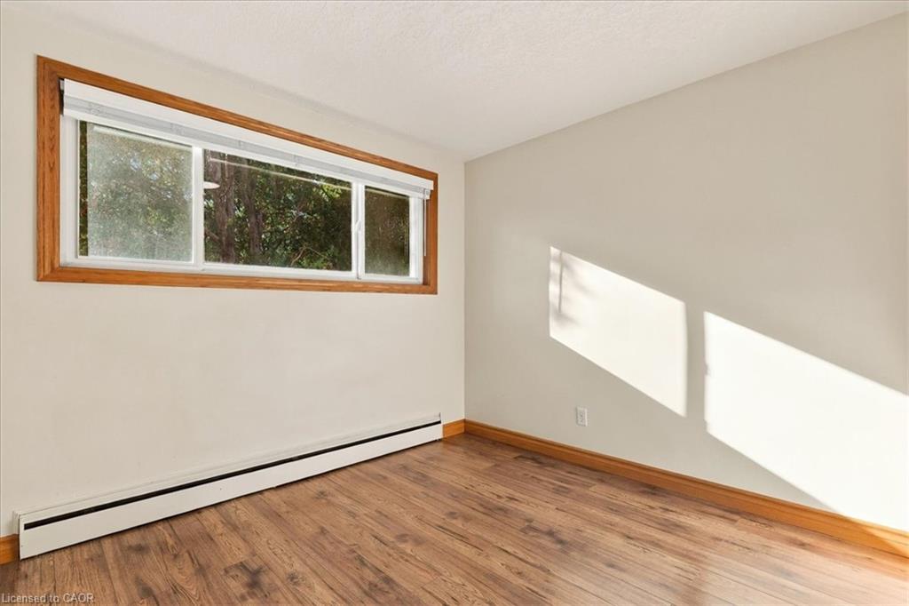 115 Roxborough Avenue Property Photo 32