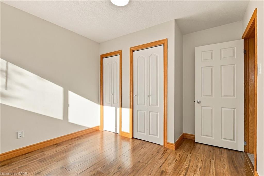 115 Roxborough Avenue Property Photo 33