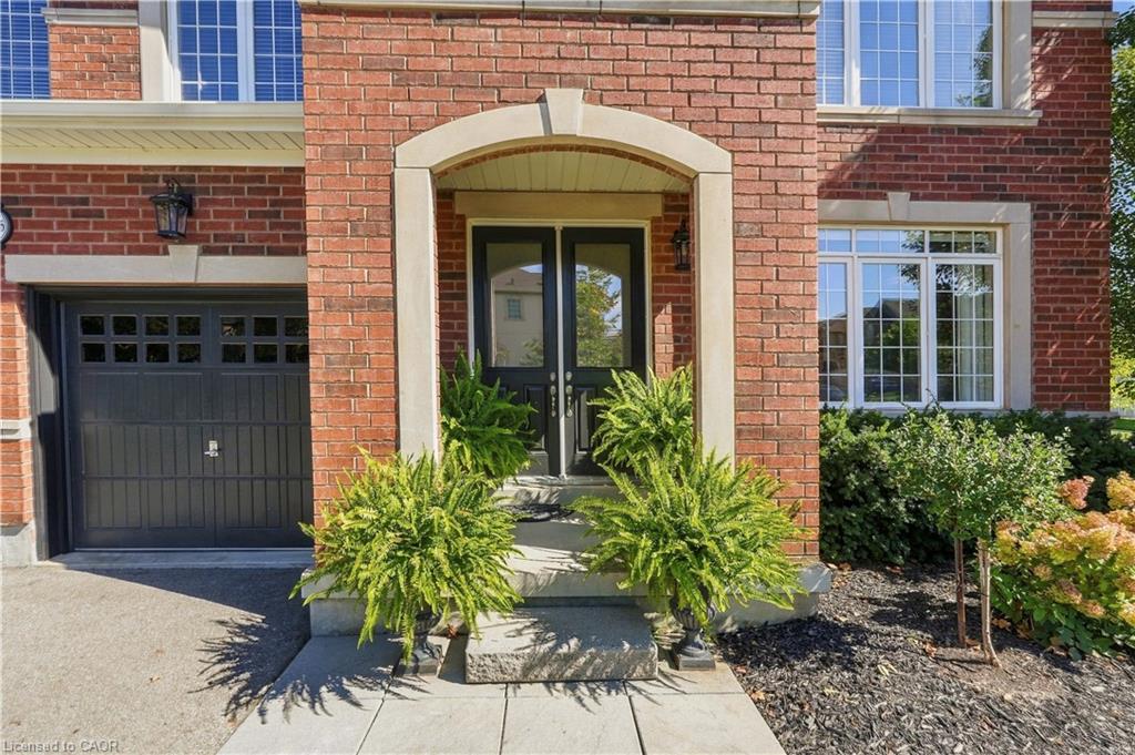 136 Sutherland Crescent Property Photo 5