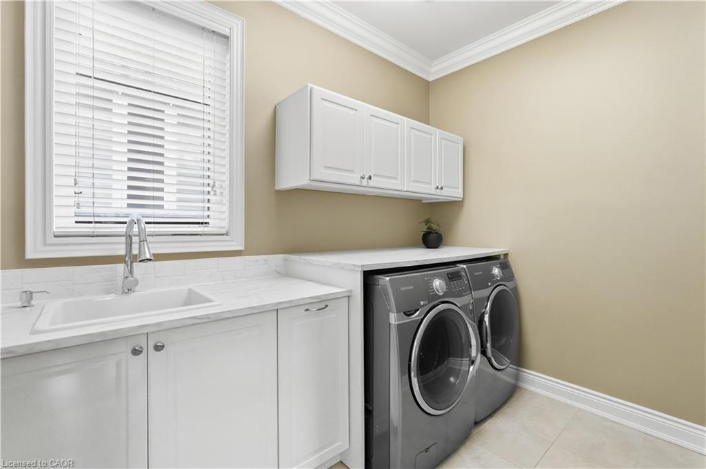 136 Sutherland Crescent Property Photo 27