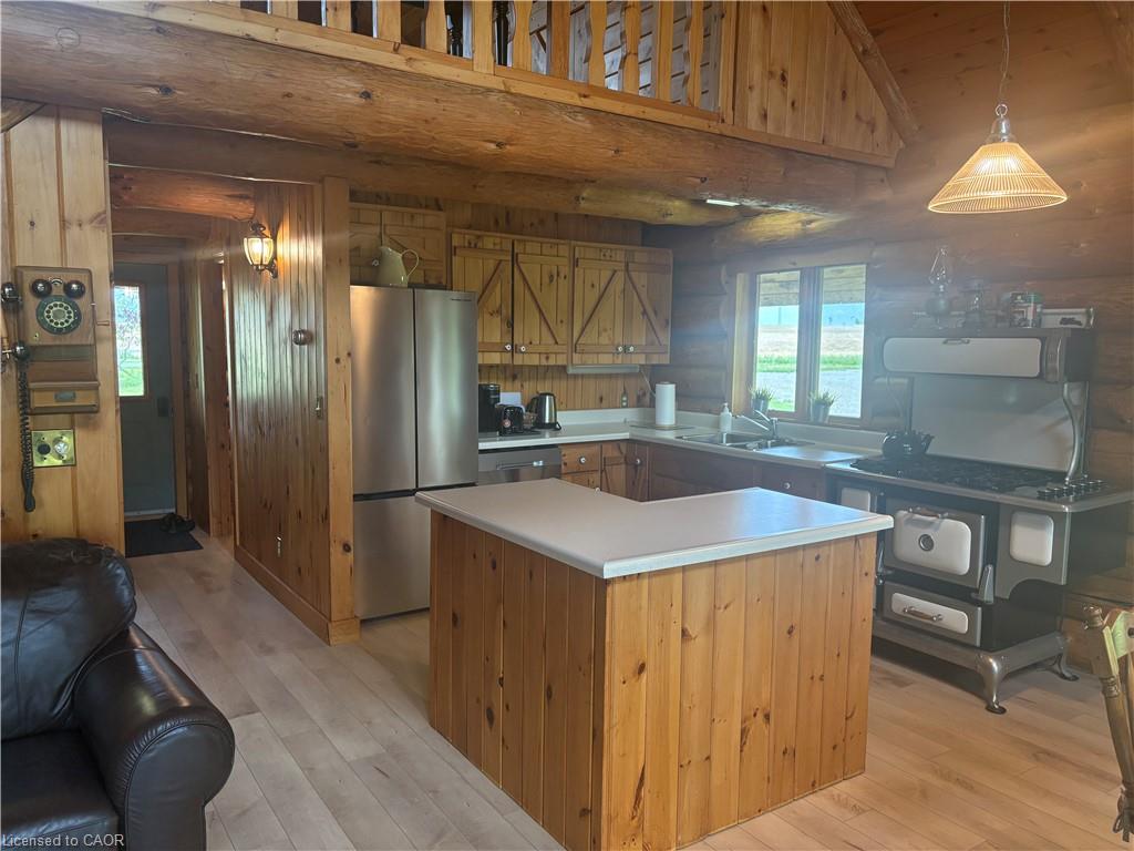 3 Upper Mohawk Point Property Photo 10