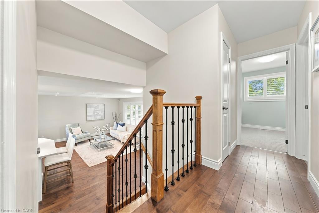 2231 Urwin Crescent Property Photo 13