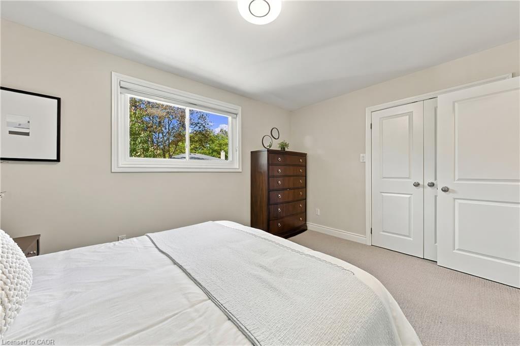 2231 Urwin Crescent Property Photo 15