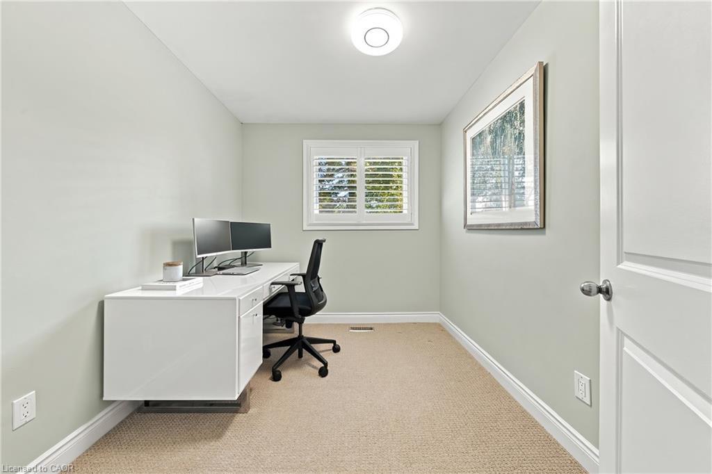 2231 Urwin Crescent Property Photo 18