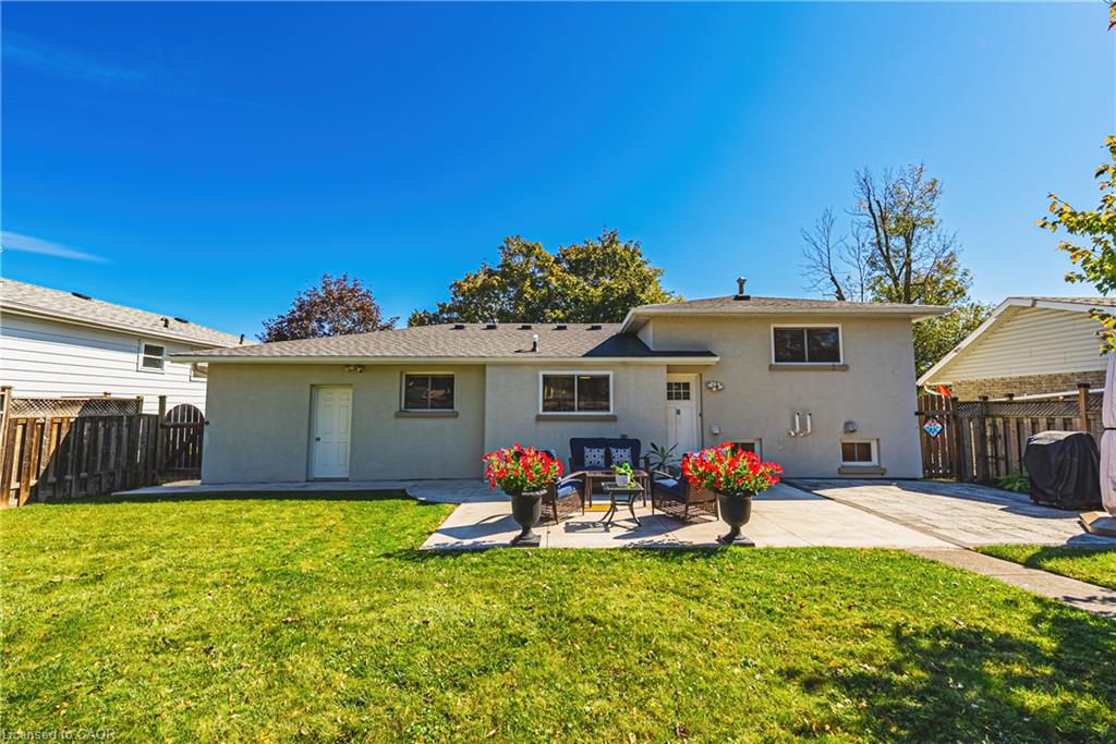 2231 Urwin Crescent Property Photo 26