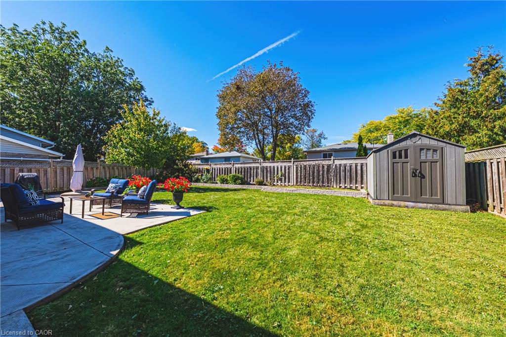 2231 Urwin Crescent Property Photo 29