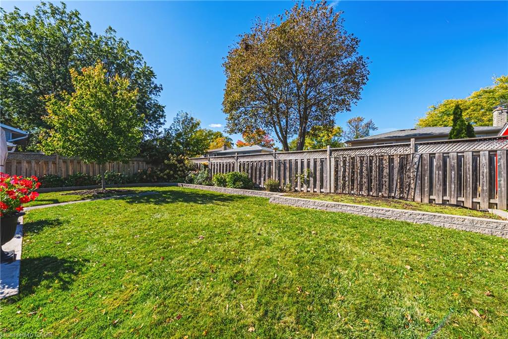2231 Urwin Crescent Property Photo 30
