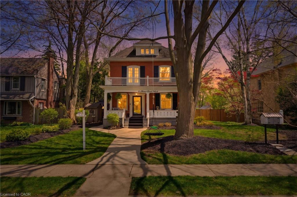 33 Brant Road N Property Photo 2