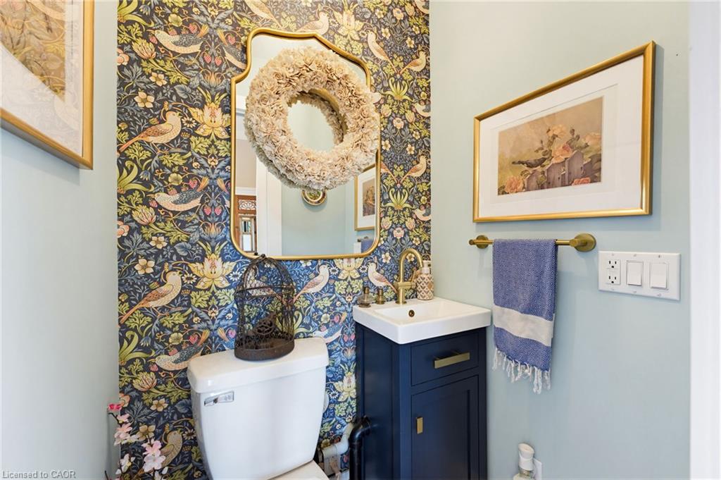 33 Brant Road N Property Photo 22