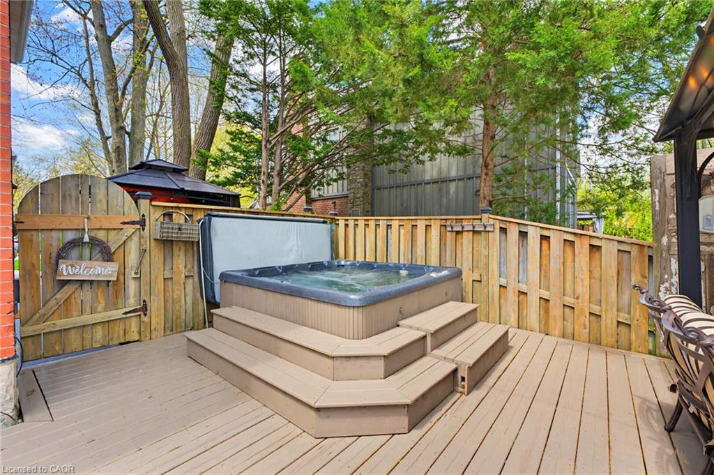 33 Brant Road N Property Photo 40