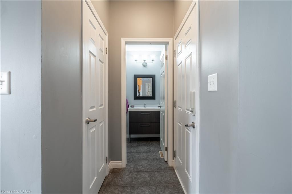 56 Peer Court Property Photo 8
