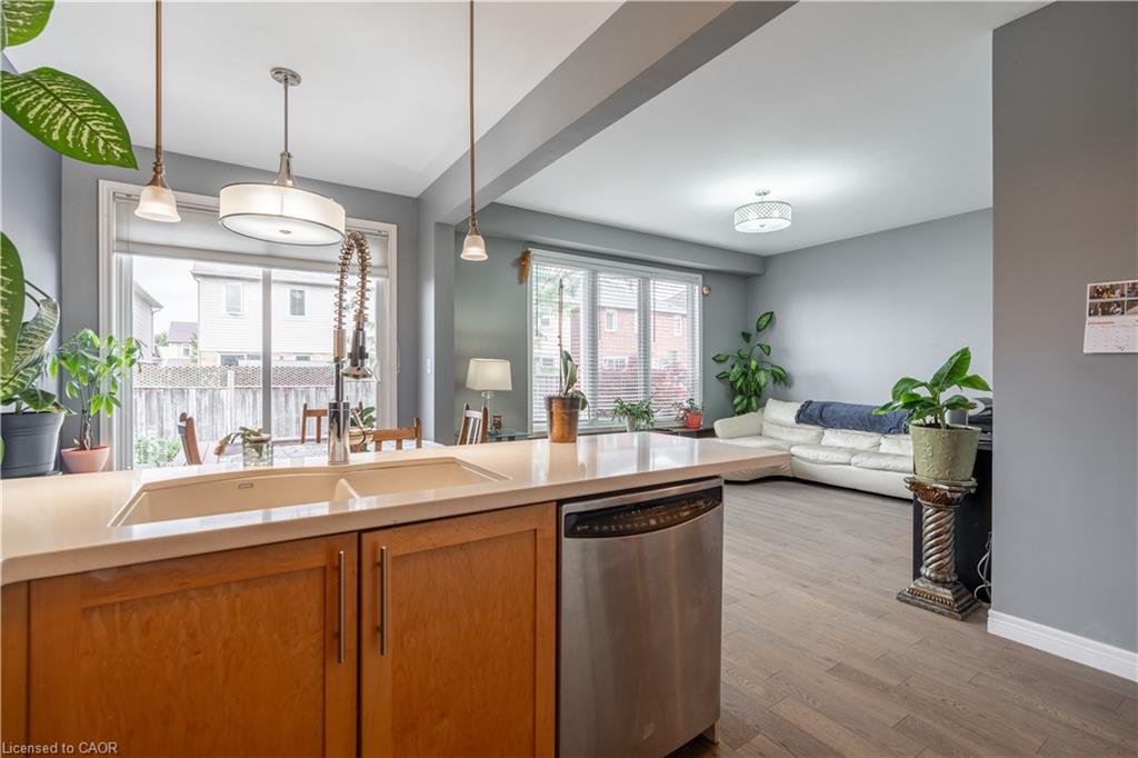 56 Peer Court Property Photo 14