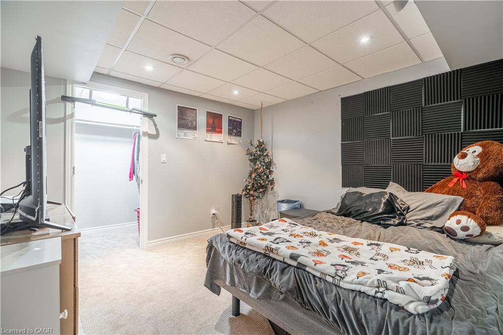 56 Peer Court Property Photo 35