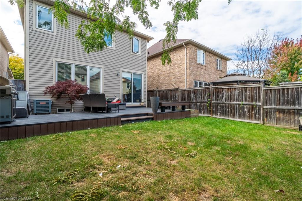 56 Peer Court Property Photo 44