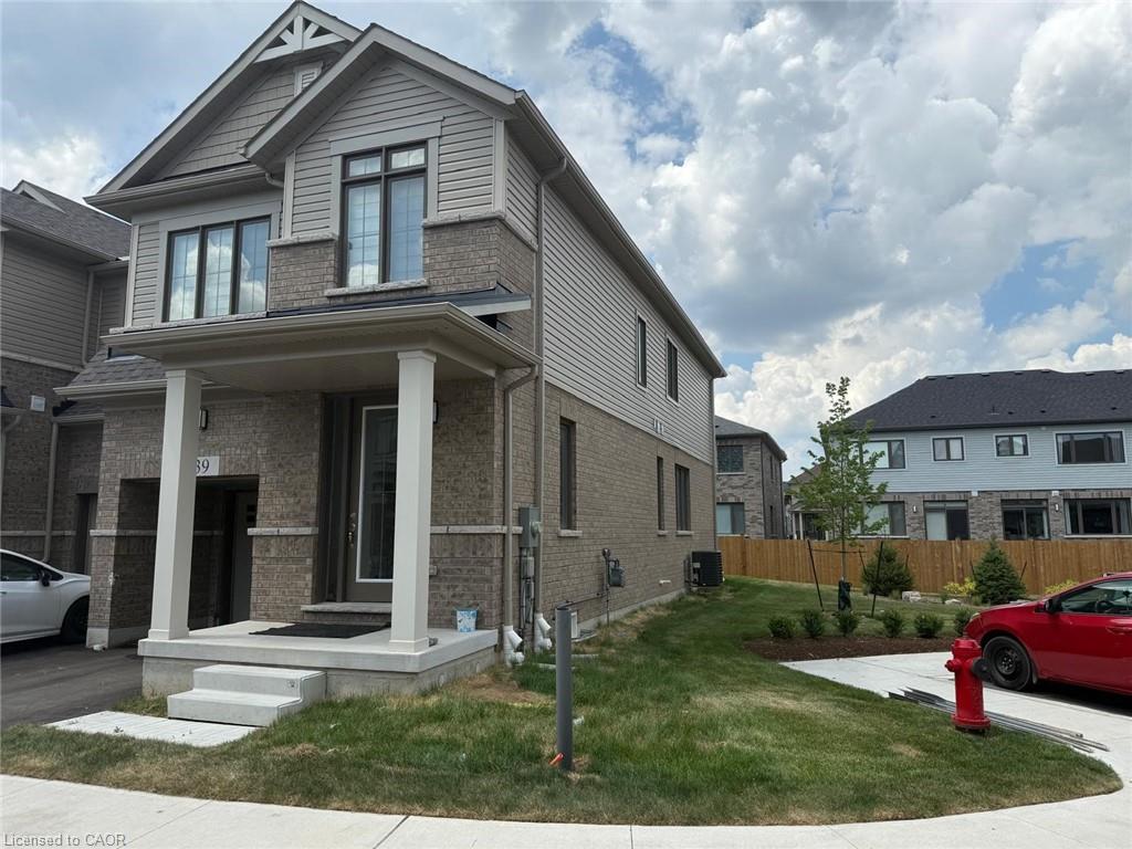 39-15 Blacklock Street Property Photo 2