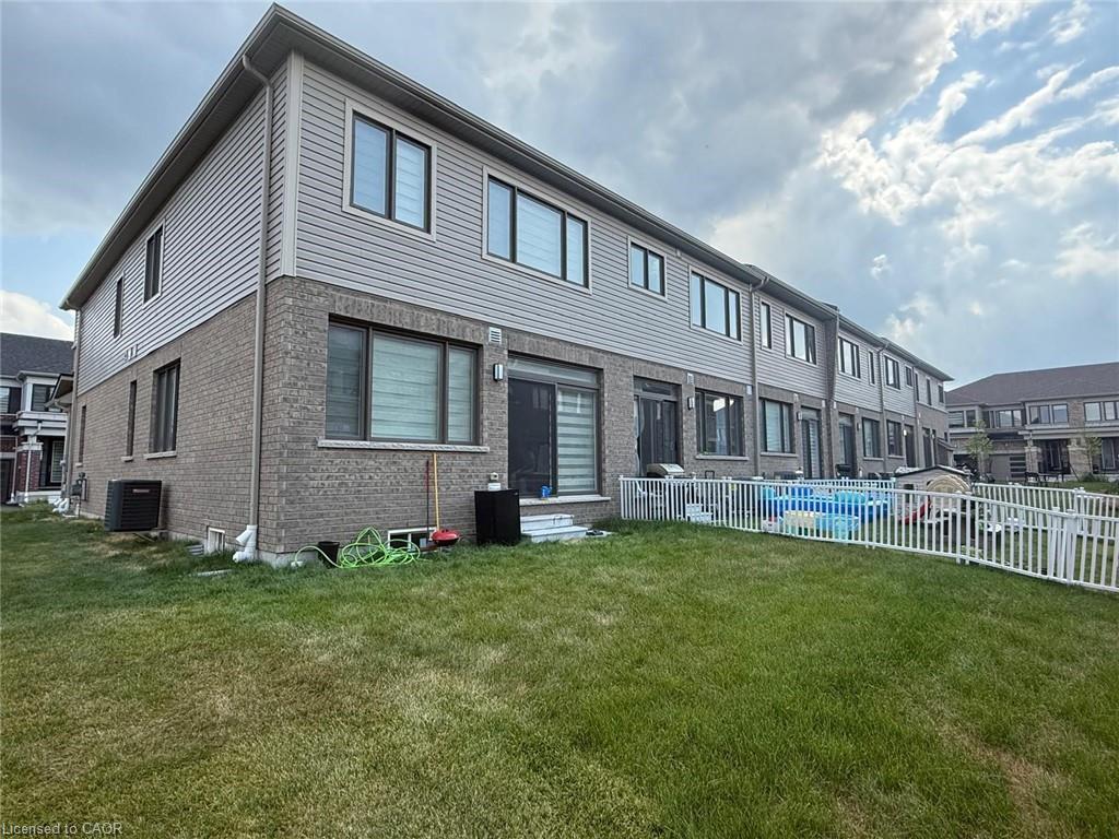 39-15 Blacklock Street Property Photo 3