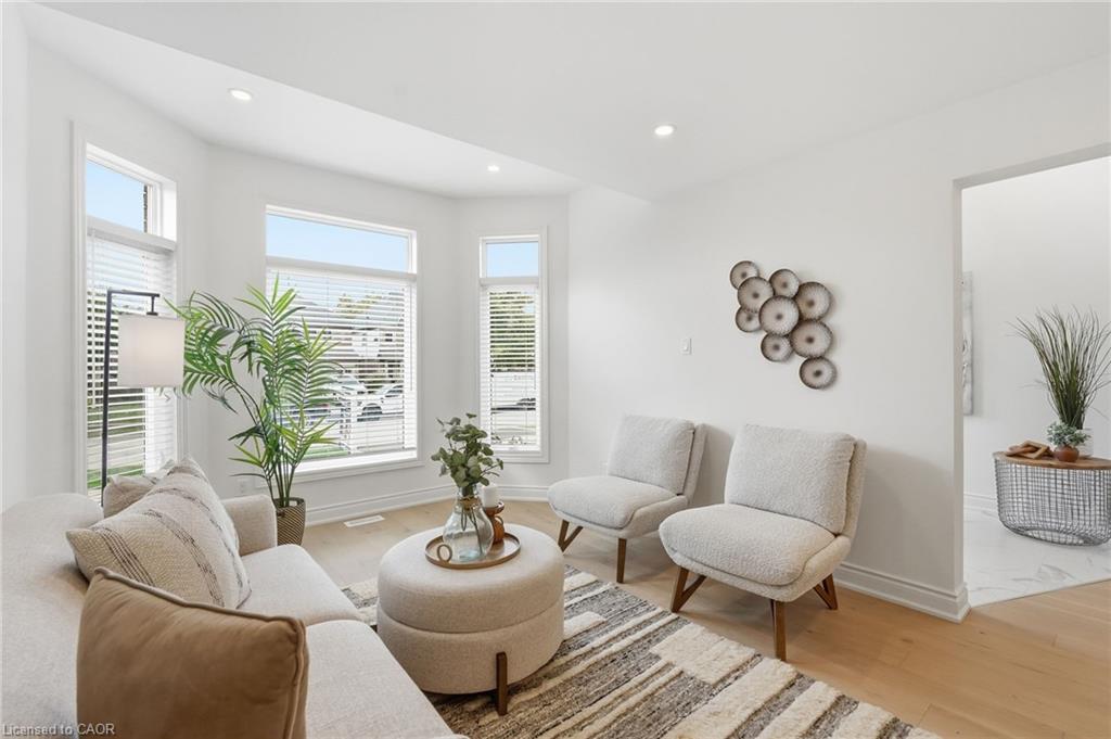 84 Riley Street Property Photo 8