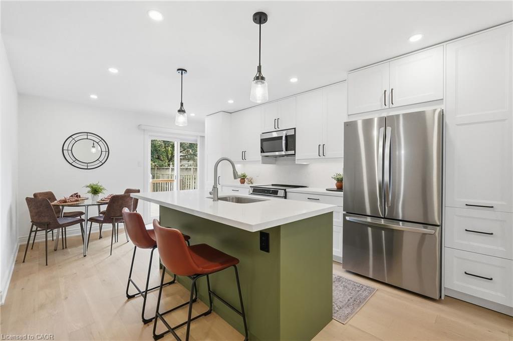 84 Riley Street Property Photo 10