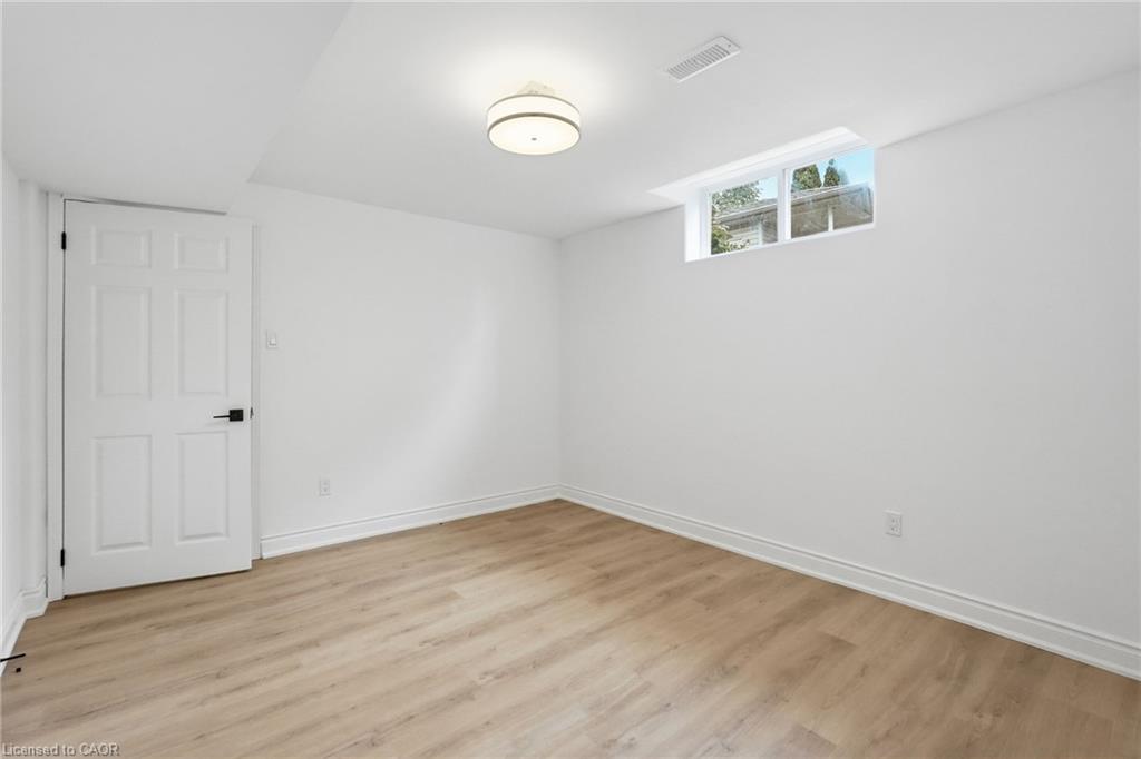 84 Riley Street Property Photo 29
