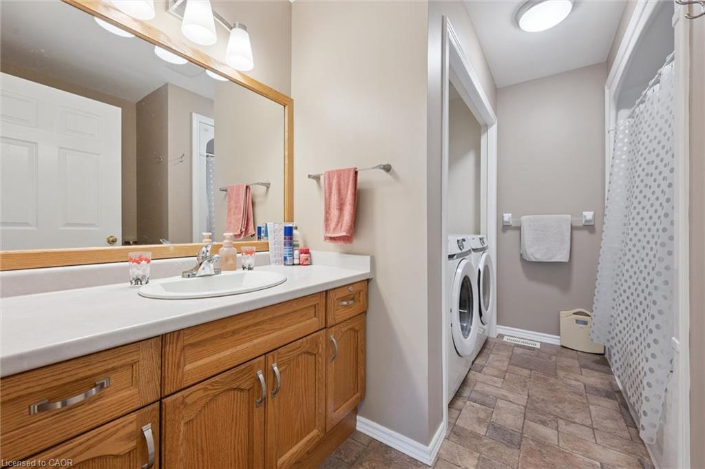 1-570 West Street Property Photo 20