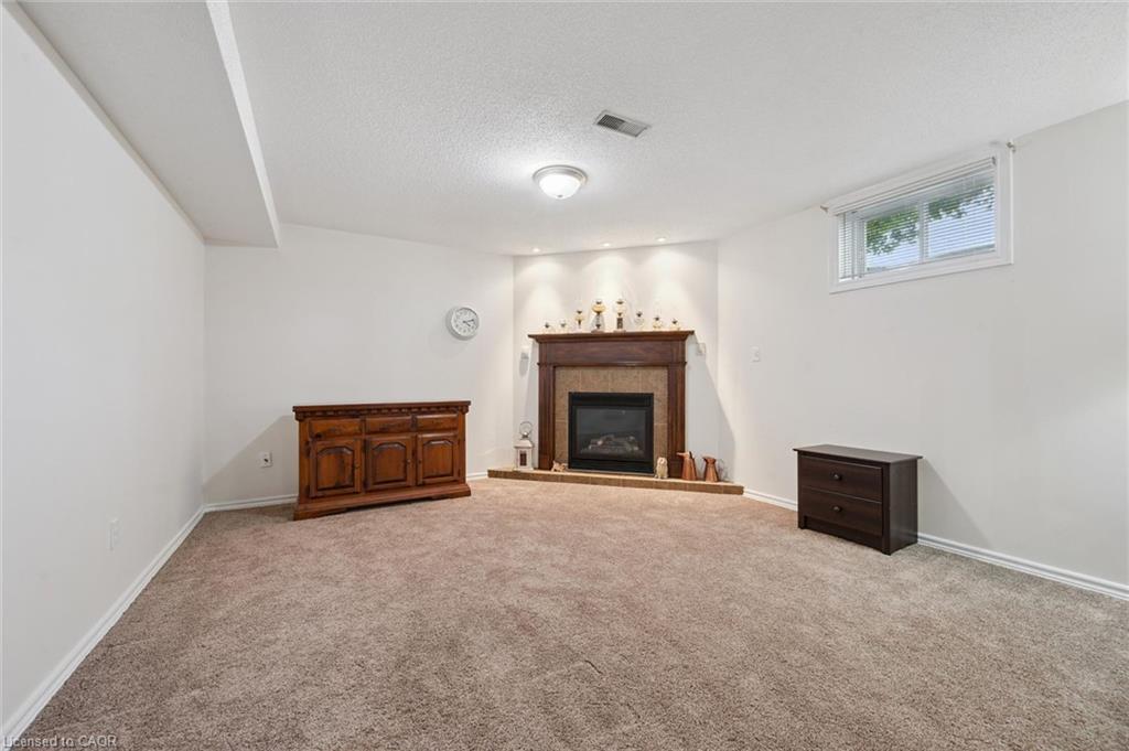 1-570 West Street Property Photo 24