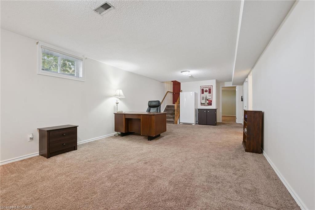 1-570 West Street Property Photo 25