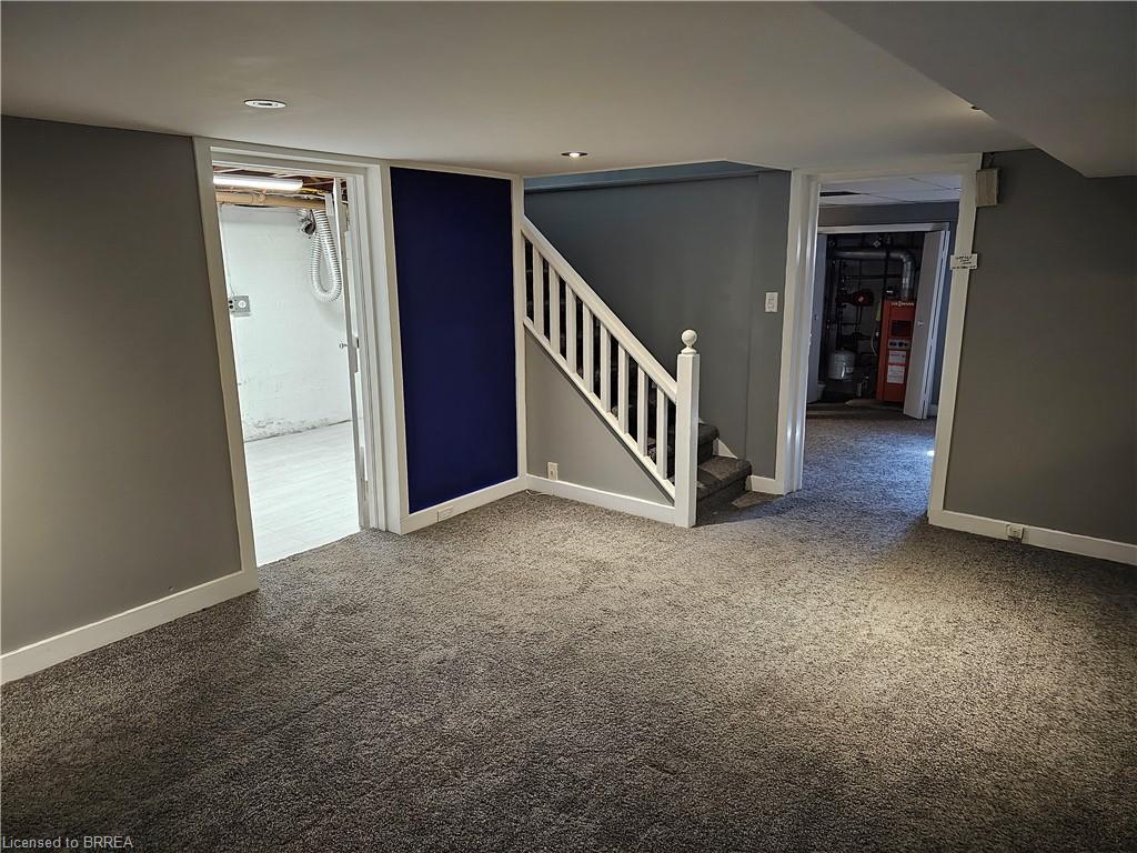 326 Erie Avenue Property Photo 17