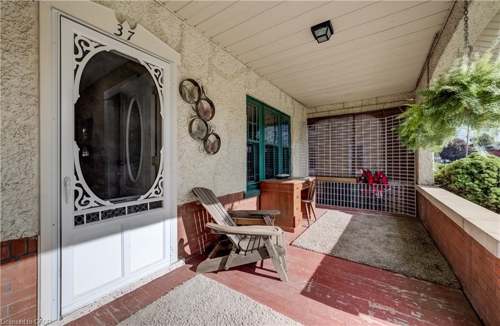 37 Willow Street Property Photo 4