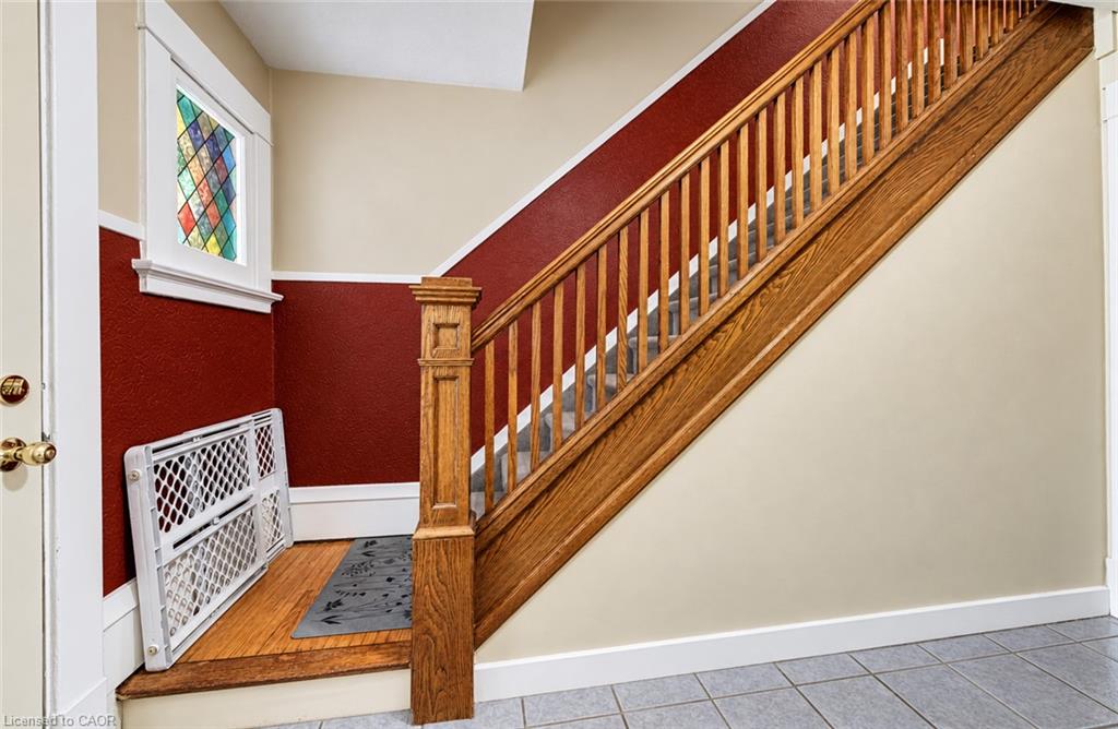 37 Willow Street Property Photo 6