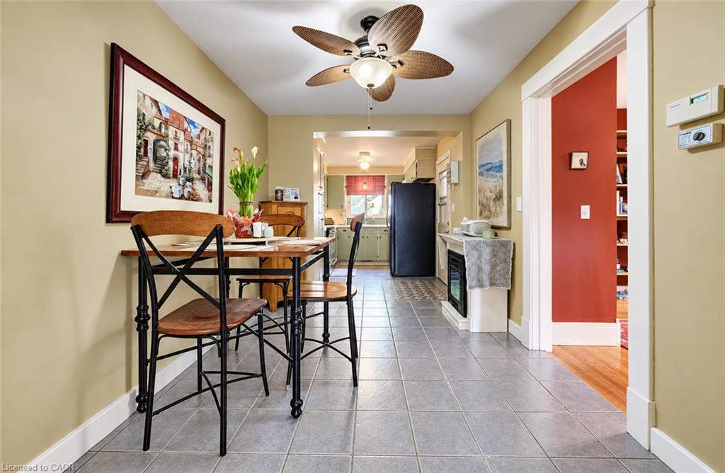 37 Willow Street Property Photo 15