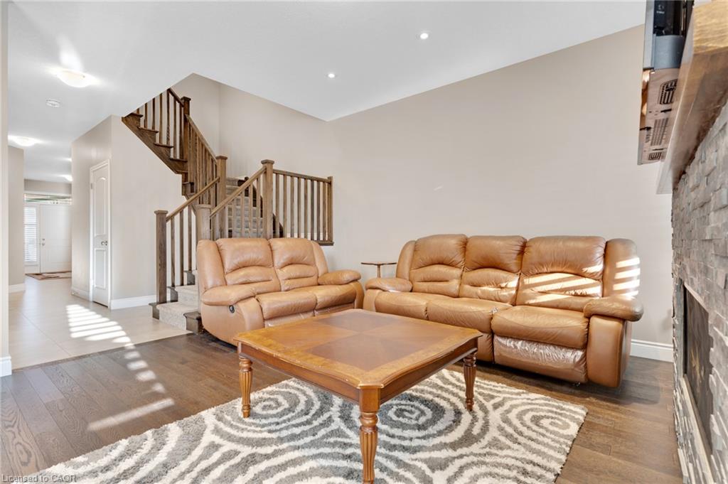 213 Ladyslipper Drive Property Photo 13