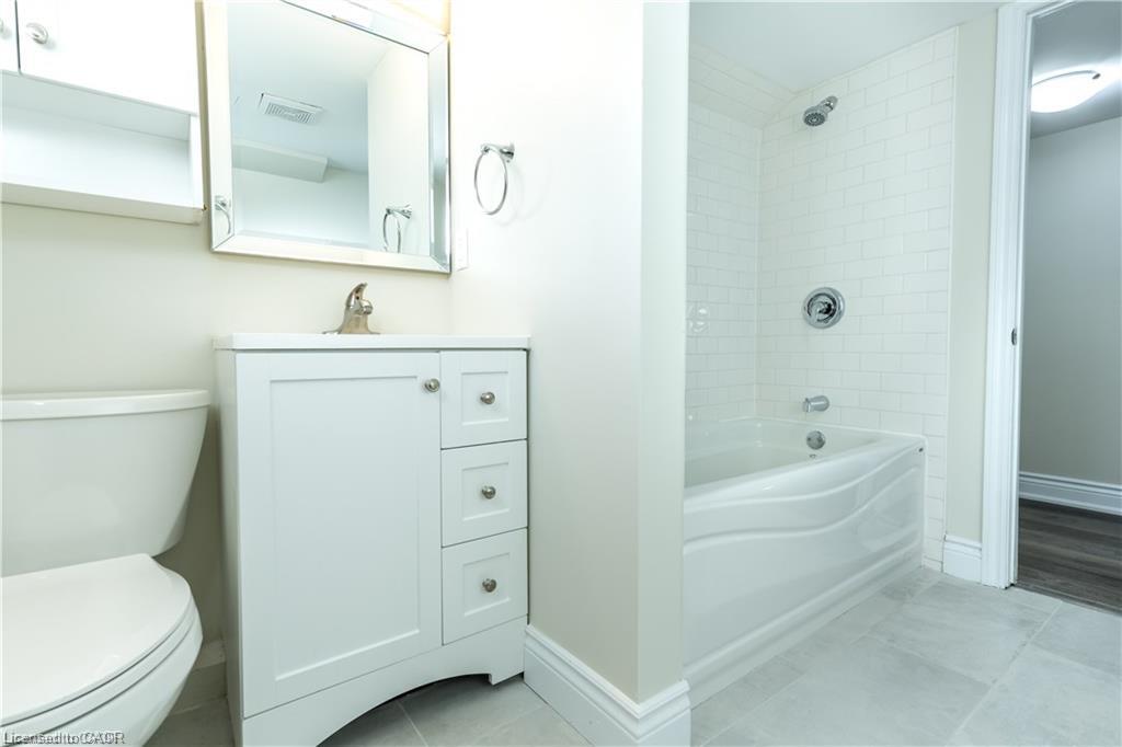 499 East 16th Street Property Photo 32