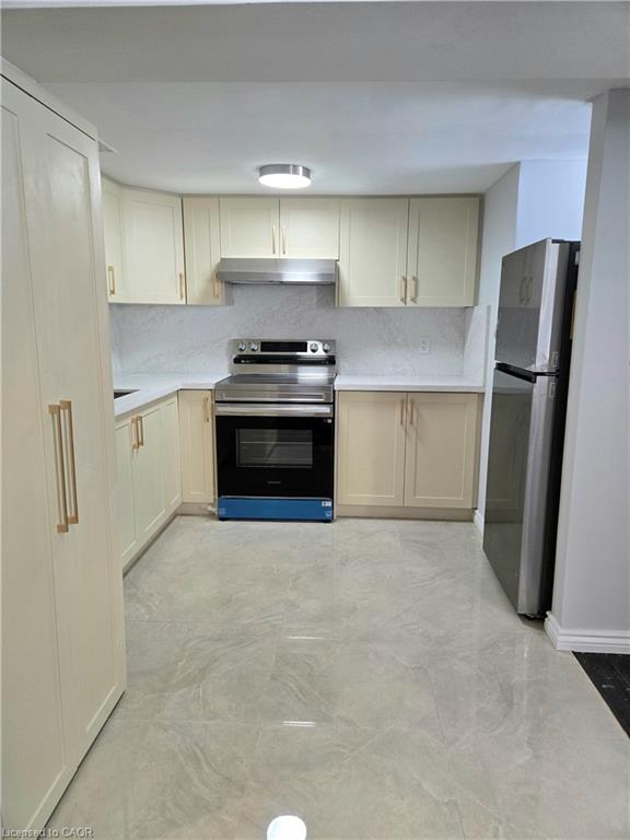 23 Old Oxford Road Property Photo 8