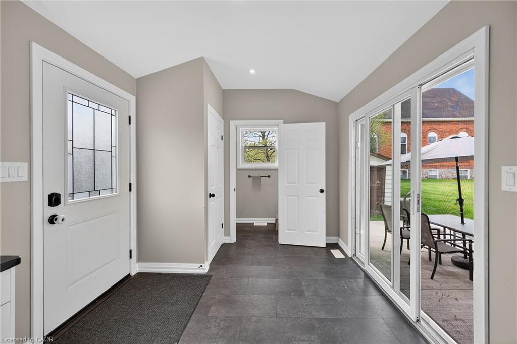 22 King Avenue Property Photo 6
