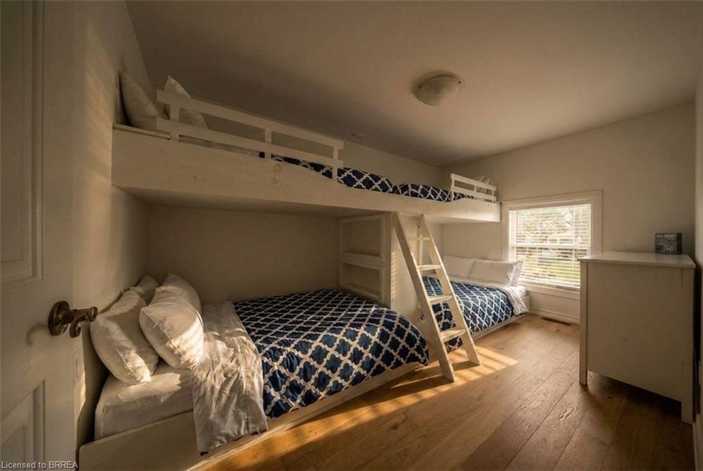 10 Reserve Street Property Photo 15